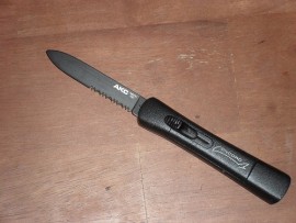 AKC Concord Italian OTF Automatic Knife Black Serr