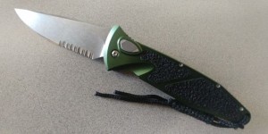 Cobra Green Side Opening Automatic Knife Serrated (7.8" Overall)