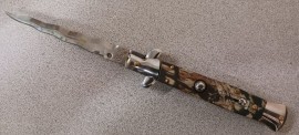 Hunters Camo Milano Stiletto Automatic Knife Kris