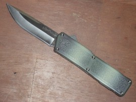 Lightning Camo Handle D/A OTF Automatic Knife