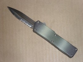 Lightning Camo D/A OTF Automatic Knife Satin Dagger Serrated