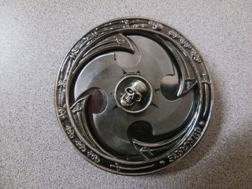 Metal Skull Throwing Star Belt Buckle