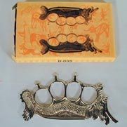 dragon studded paper weight knuckles kn055