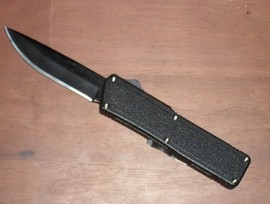 Lightning Black D/A OTF Automatic Knife Plain Black Blade