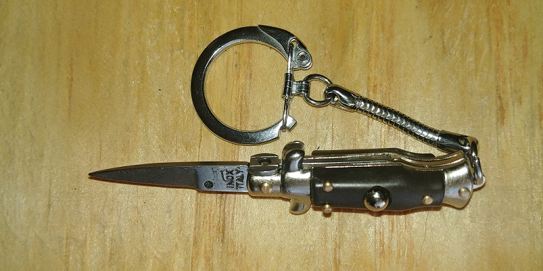 SKM Imitation Wood 2.75 Inch Stiletto Automatic Flat Keychain
